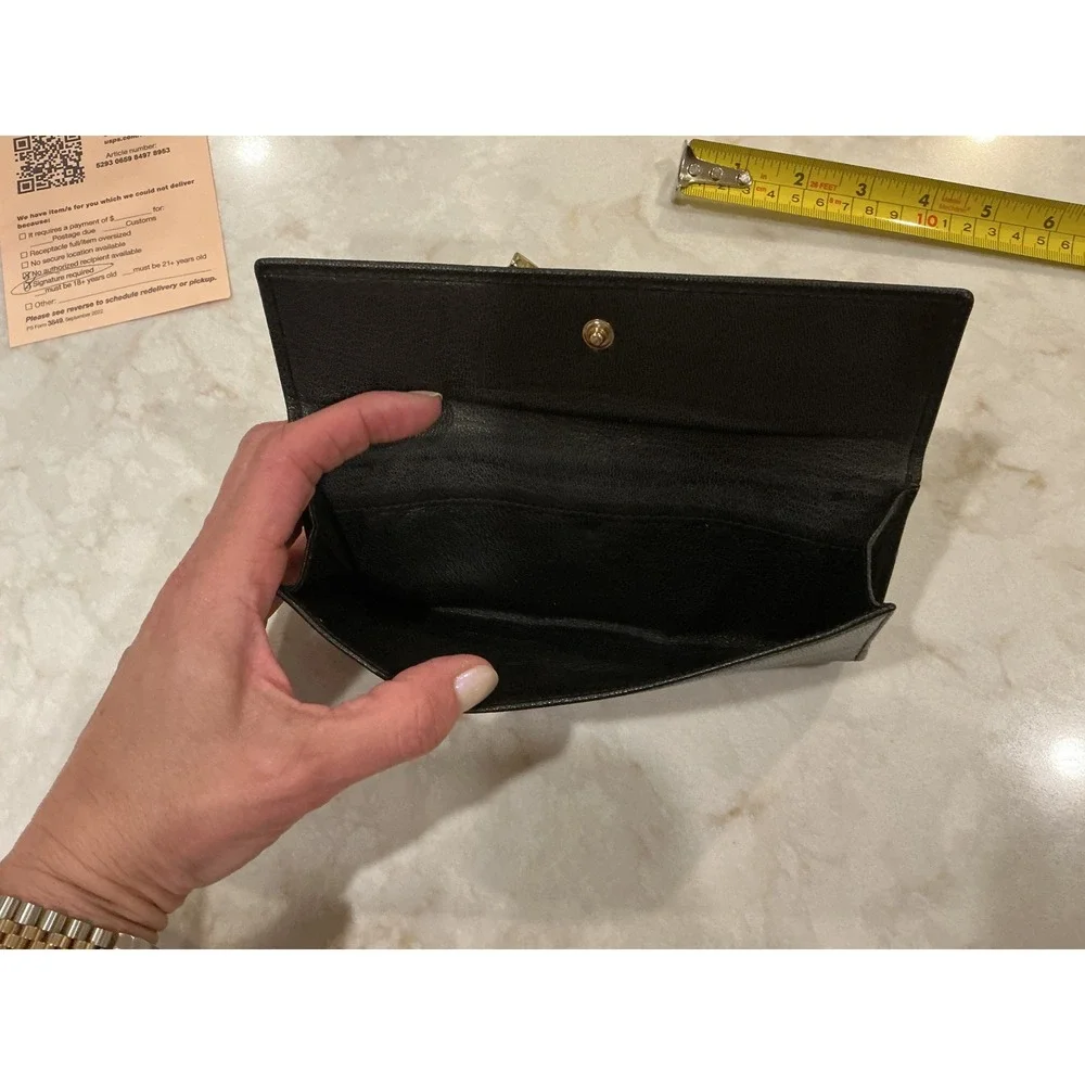 Gucci Black Pebbled Leather Continental Wallet with‎ Red & Blk Ribbon Bow Detail - Picture 16 of 16